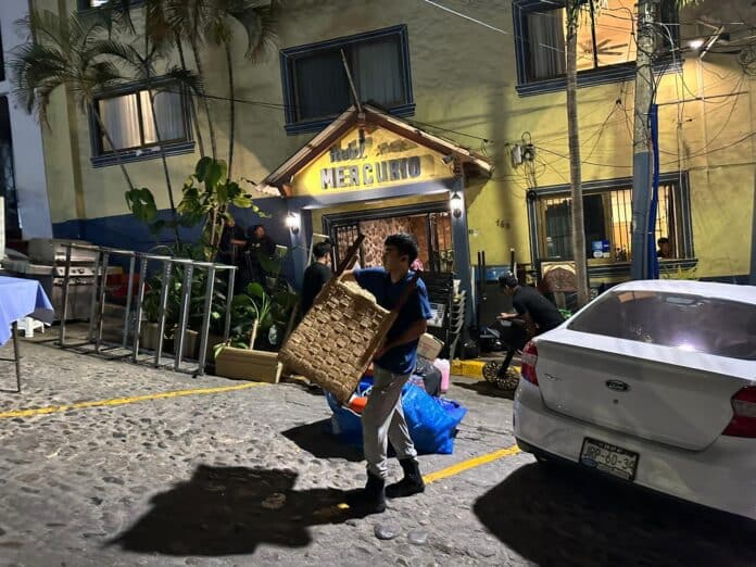 Hotel Mercurio Was Closed Friday Night, May 17, 2024 and all of the assets inside were seized. All of the guests were left on the street.